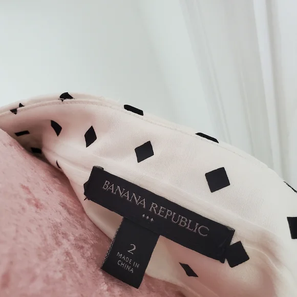 Banana Republic Diamond Pattern Skirt Size 2 - Picture 4 of 6